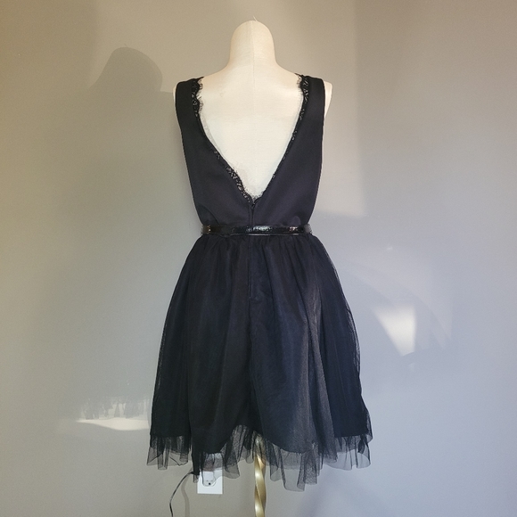 Low Back Princess Vera Wang Lace and Tulle Dress - Picture 2 of 4